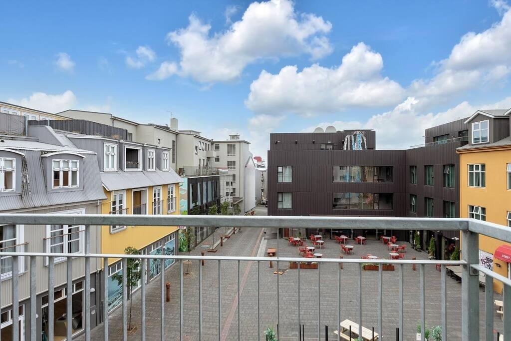 Luxury Penthous - 3 Bedroom - 2 Bath - Freeparking - Downtown Reykjavik Extérieur photo